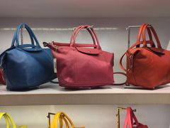 -Longchamp(佛罗伦萨小镇奥特莱斯店)