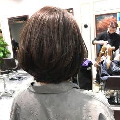 -愉己冥想·护发专门店