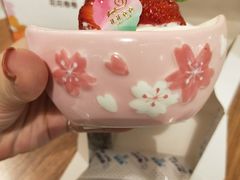 -花花卷卷·鲜食蛋糕(静安久光百货店)