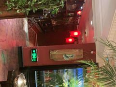 -大匠工房古船木艺术餐厅·猪肚鸡专门店(长白仙岛店)