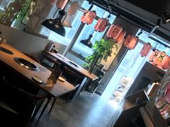 大堂-日进一片海.生腌海鲜火锅.宵夜烧烤(三里屯总店)