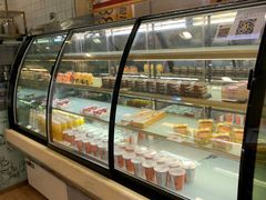 面包甜点陈列柜-味多美蛋糕(洋桥店)