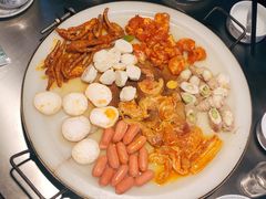 -冰冰龙虾·江湖菜·花园江景餐厅