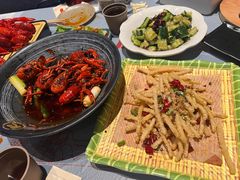 -肥肥虾庄·金牌油焖大虾(杨园滨江时代walk店)