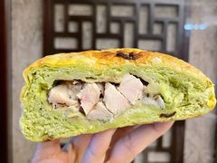 牛油果鸡胸肉包-LELECHA乐乐茶(新街口大洋店)