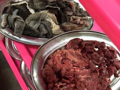 -五洞培记山庄·鲜牛肉火锅