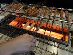 现穿羊肉串-丰茂烤串(六里桥店)