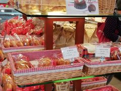 -红宝石·鲜奶小方·海派西点房(四平店)