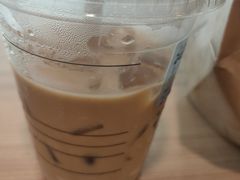 -瑞幸咖啡(江南万达三层店)