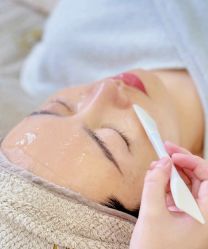 -悦瑢港湾科技美肤芳疗美容