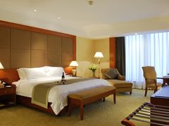 皇冠套间-卧室-芜湖金鹰尚美酒店