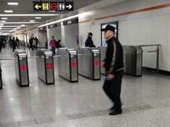 -常熟路(地铁站)