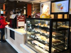 面包甜点陈列柜-麦当劳(新华路步步高店)