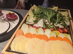 -左庭右院鲜牛肉火锅黑金店(陆家嘴中心店)