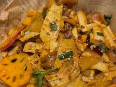 -红渡小香·牛肉麻辣香锅(车站南路店)