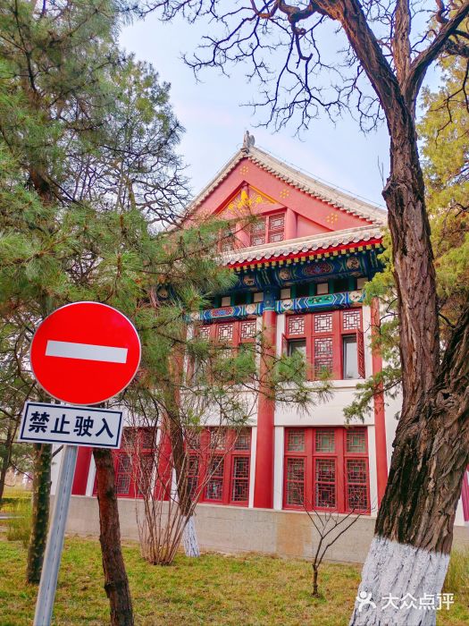 博雅塔图片