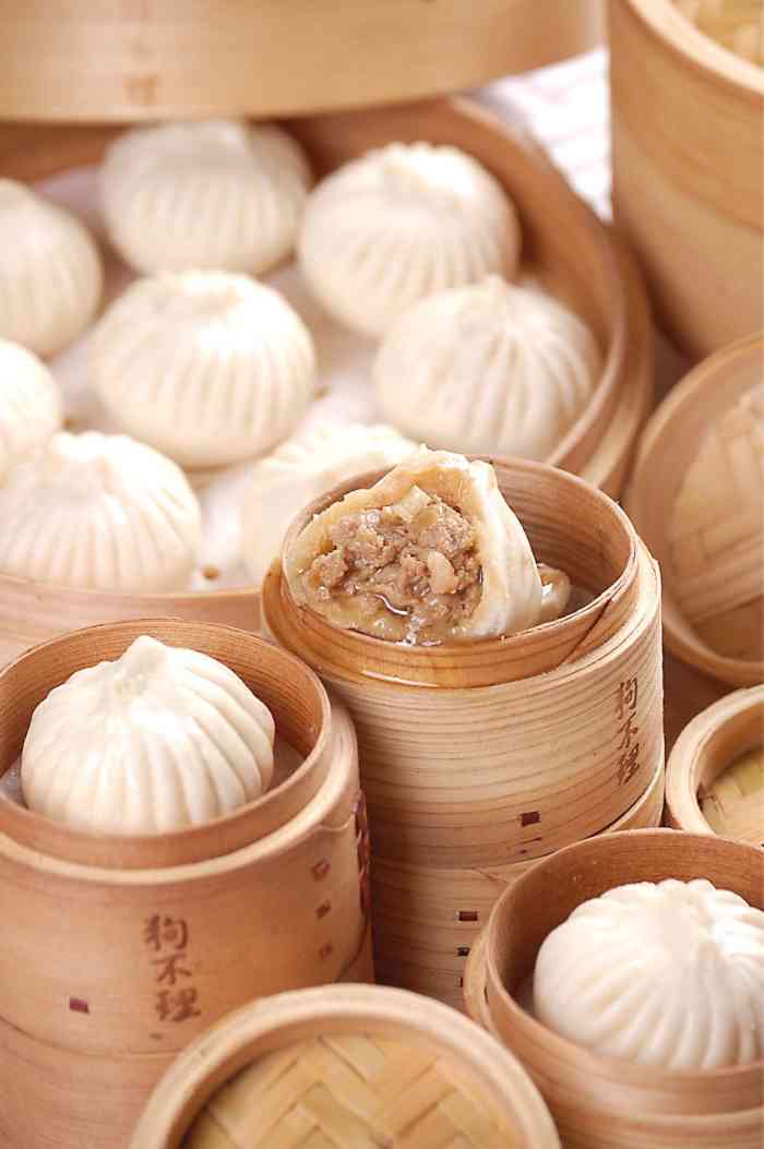 天津小笼包(棋盘街店)-"这家店子就在棋盘街小学门口,很多小朋友放.