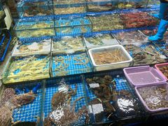 -霞涌市场海鲜摆卖区