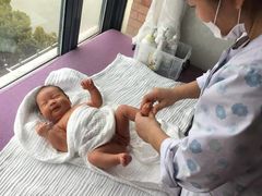 -姆爱自营月嫂(松江店)