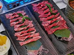 手切鲜牛肉-红鼎豆捞·非遗鲍皇汤火锅(宝丰路店)