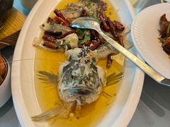 辣子鲑鱼-富阳国际贸易中心大酒店富盈门中餐厅