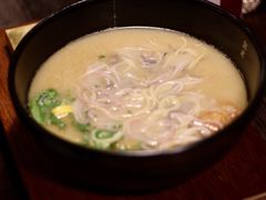 -银米·云南传统过桥米线(双廊黑金冠店)