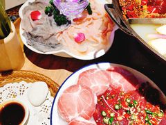 -白乐天毛肚火锅馆(解放碑店)
