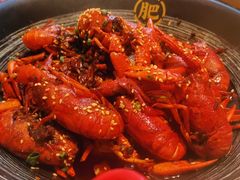 -肥肥虾庄·金牌油焖大虾(汉口城市广场店)