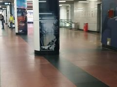 -公园前(地铁站)