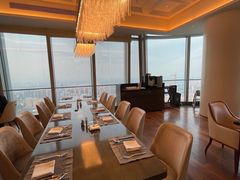 靠窗位-云端西餐厅(南宁龙光那莲豪华精选酒店)