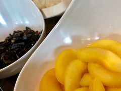 蜜汁黄桃-每食每刻·皖北新民地锅鸡