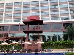 -曼谷湄南河畔华美达广场酒店