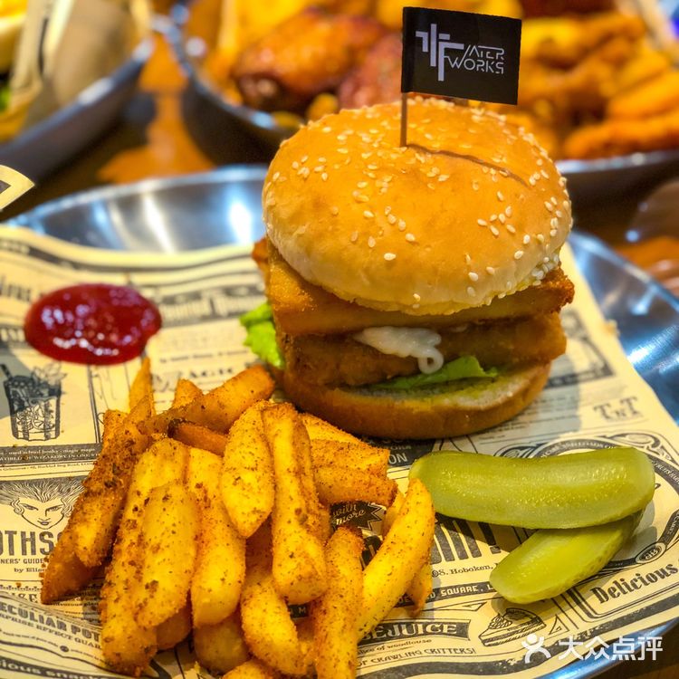 HEA玩！三五知己吹水潮玩茶饮店~