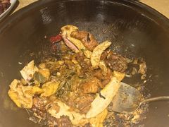 -万里闯关东铁锅炖菜馆(高新旗舰店)