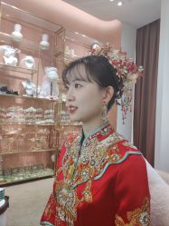 -派丽莫Pellimo原创设计婚纱品牌