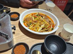 -川堂风·跷脚牛肉·乐山爆炒(宝山日月光店)