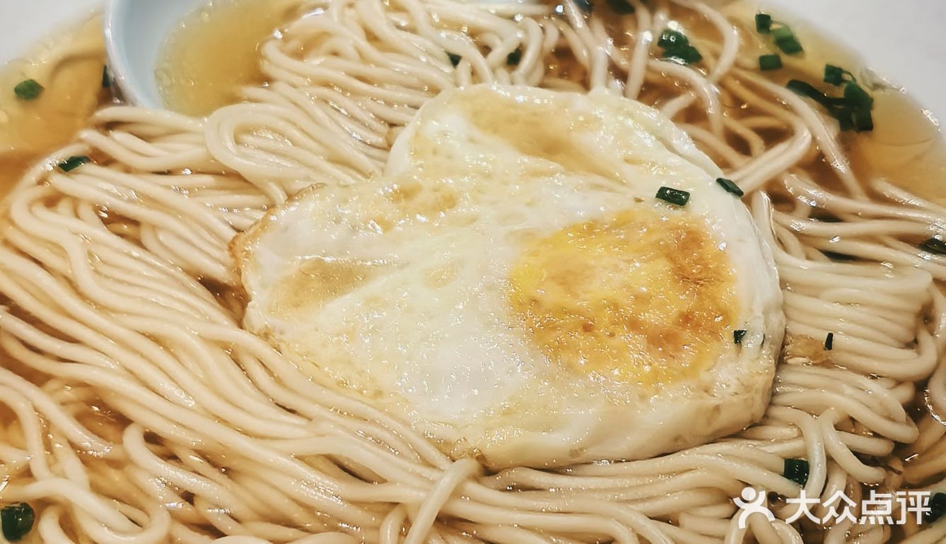 大快朵颐烤鸭时