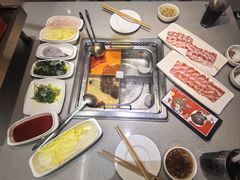 -海底捞火锅(新松江路生日主题店)