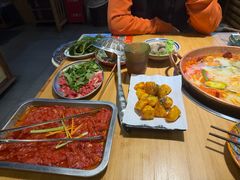 -洱火云南酸菜牛肉火锅(石景山当代商城店)