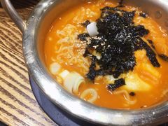 辛拉面-吴草鸡爪오초닭발韩食堂(融恒盈嘉中心店)