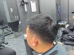-米可造型烫发染发