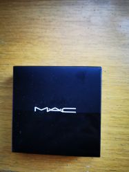 -M·A·C