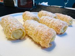 榴莲酥-正德楼果木烤鸭·渔家菜(东港店)