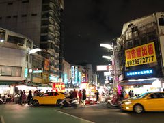 -六合夜市