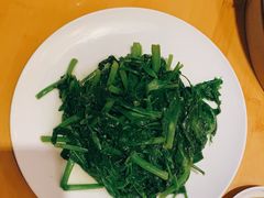 清炒豆苗-鼎泰丰(嘉年华•海信广场VILLAGE店)