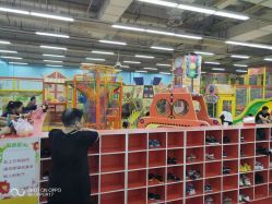 -嘟嘟乐儿童乐园(卜蜂莲花店)