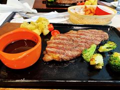 -必胜客(经开万达店)