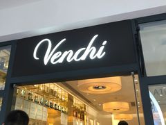 门面-VENCHI 闻绮(上海佛罗伦萨小镇店)