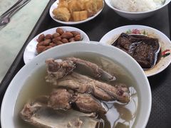 -牛车水美食街