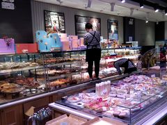 面包甜点陈列柜-巴黎贝甜(龙之梦购物中心虹口店)